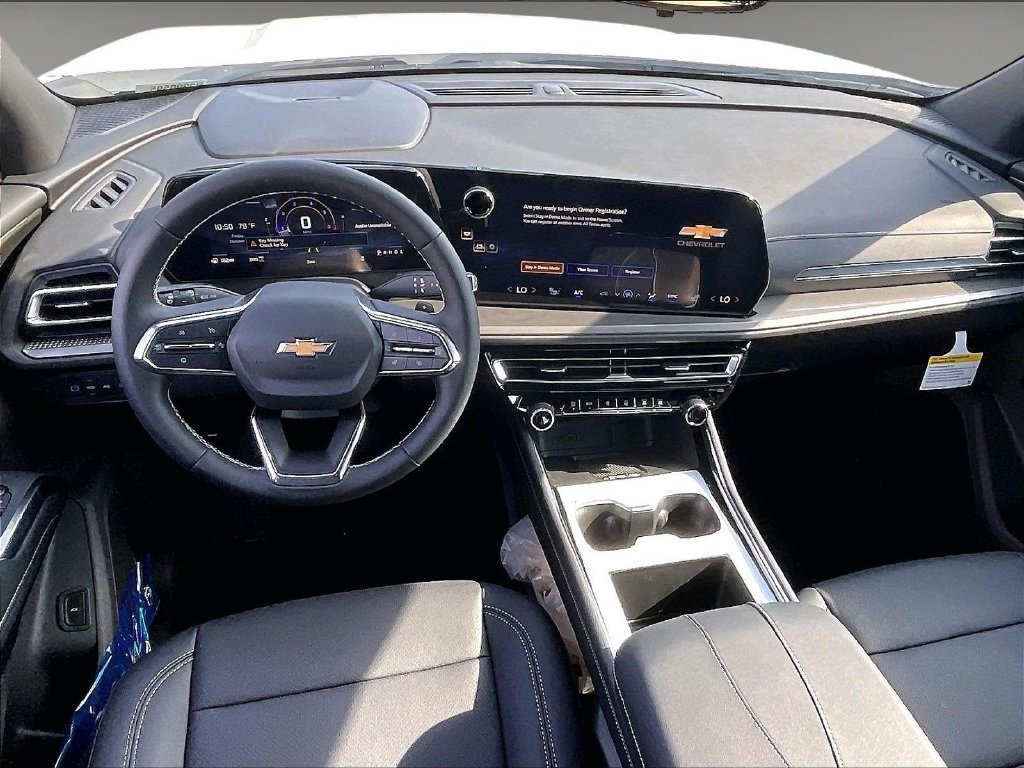 2027 Chevrolet Traverse LT - Photo 12