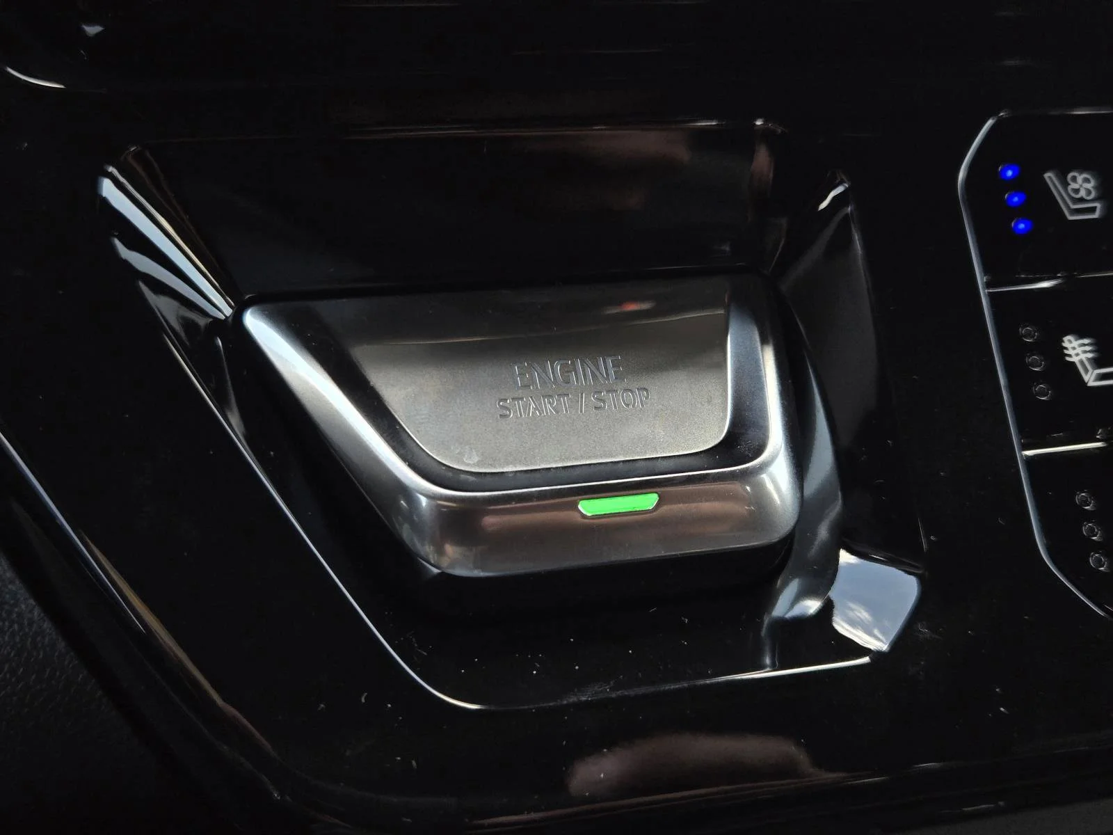 2026 GMC Sierra 1500 AT4 - Photo 14