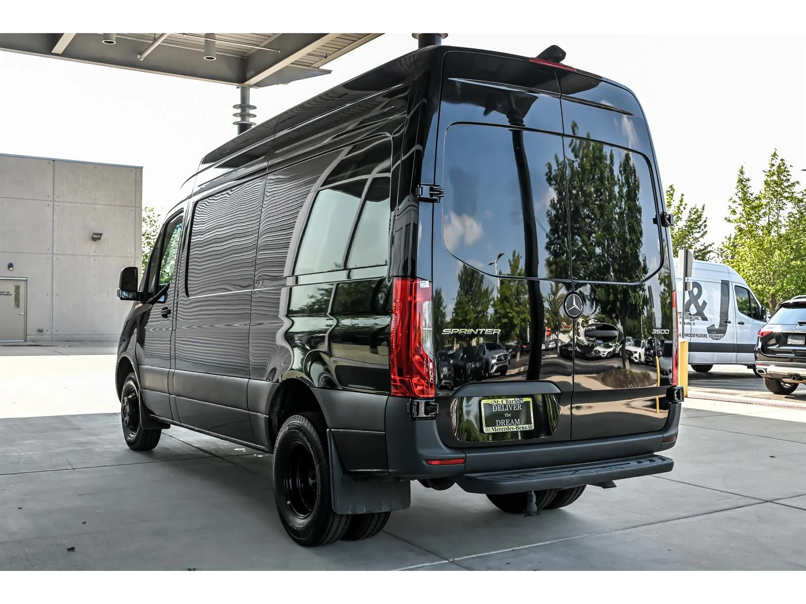 Used 2025 Black Mercedes-Benz 3500 image 4