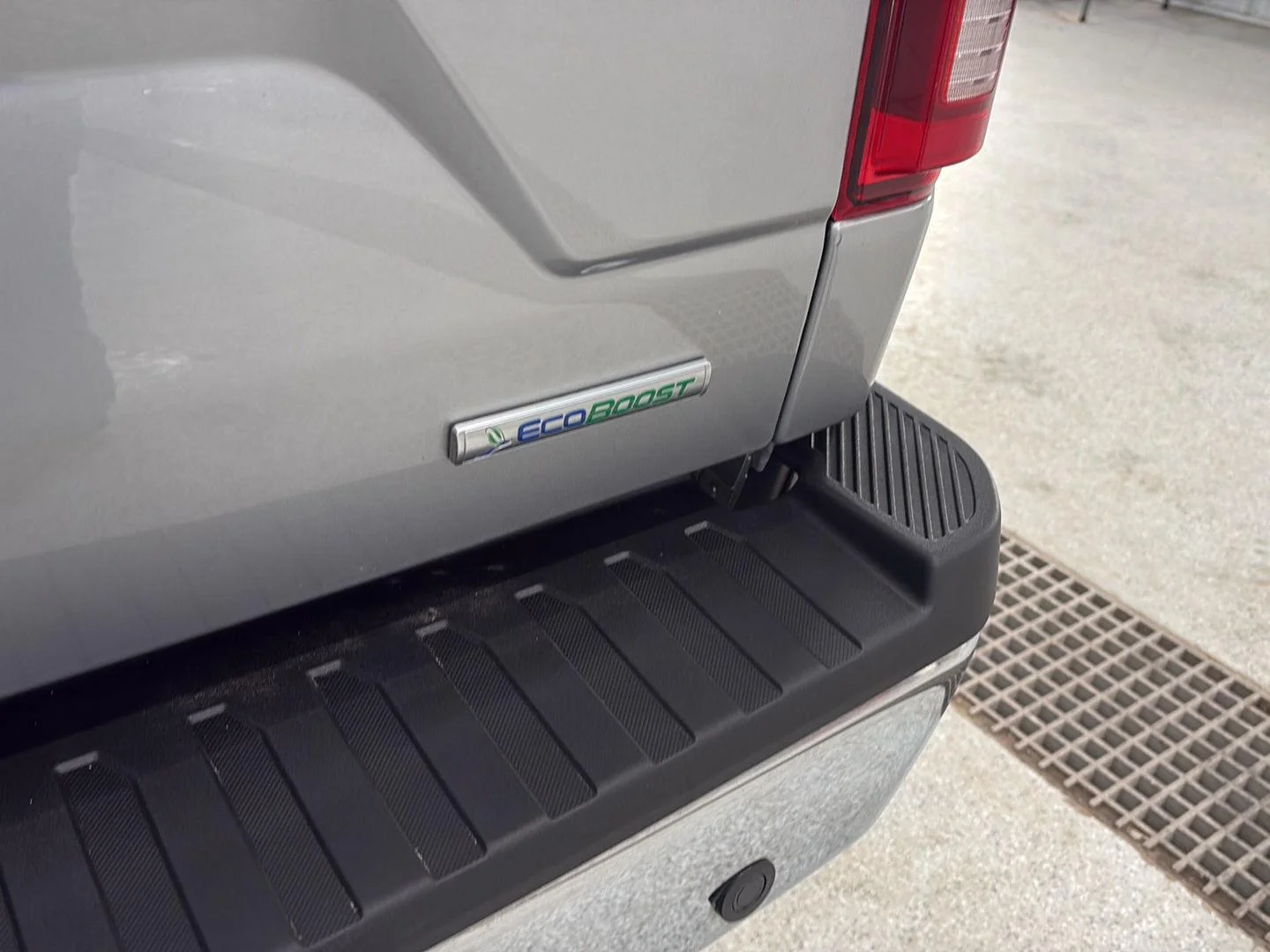 Used 2020 Iconic Silver Ford XL image 29