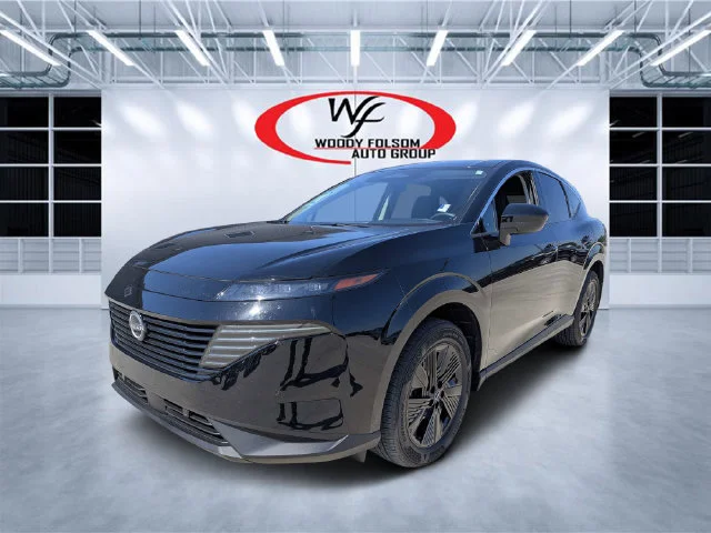 Used 2025 Black Nissan SV image 7