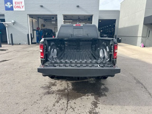 New 2026 Diamond Black Crystal Pearl-Coat Exterior Paint RAM Big Horn/Lone Star image 25