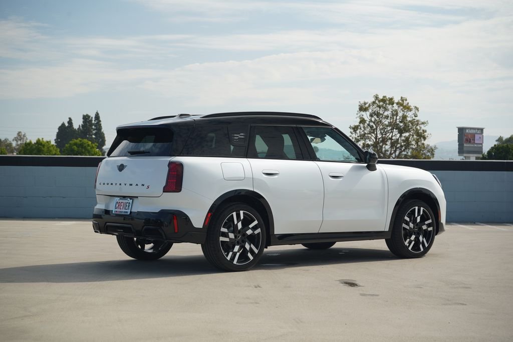 New 2027 White MINI Iconic image 3