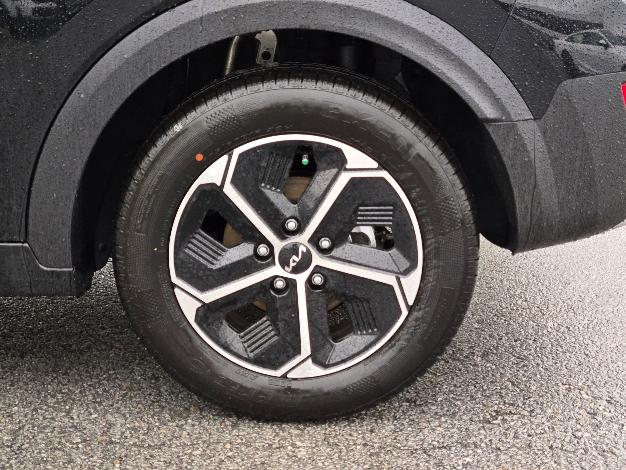 New 2026 Aurora Black Pearl Kia LX image 17