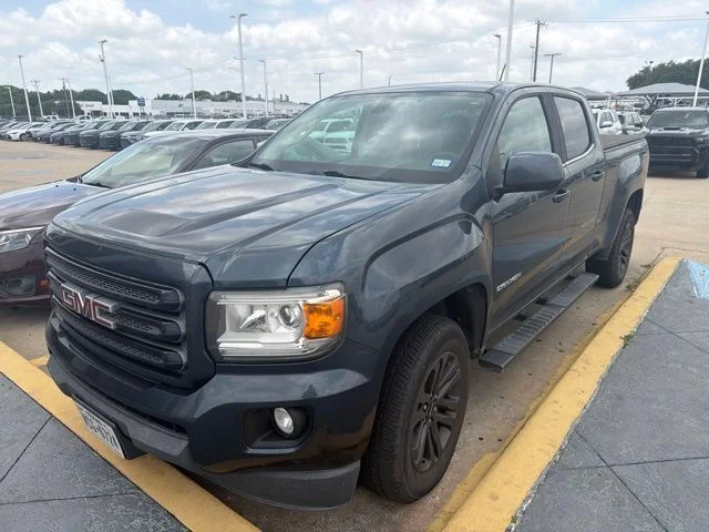 Used 2020 Blue GMC SLE1 image 2