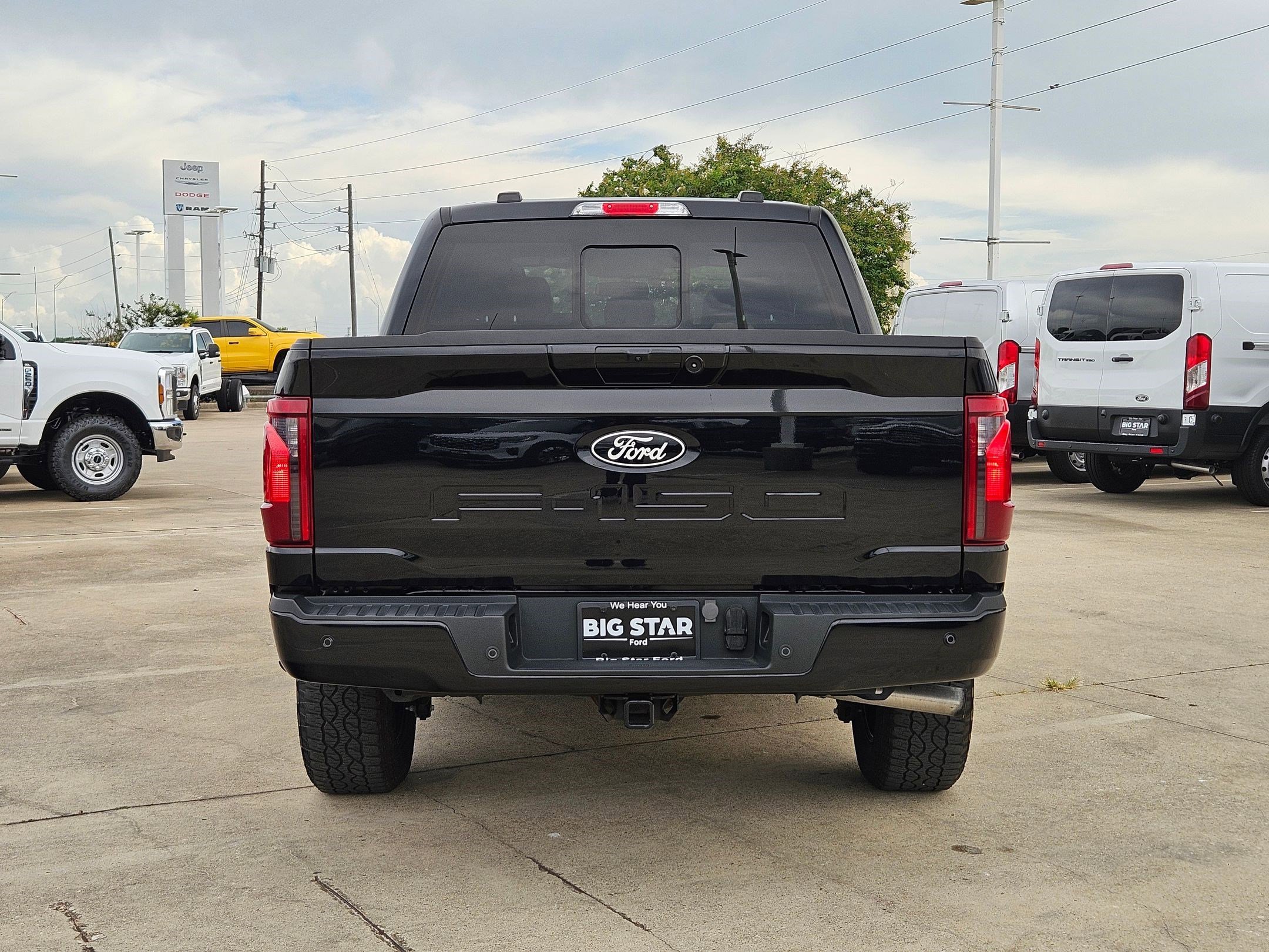 Used 2024 Blue Ford XLT image 4