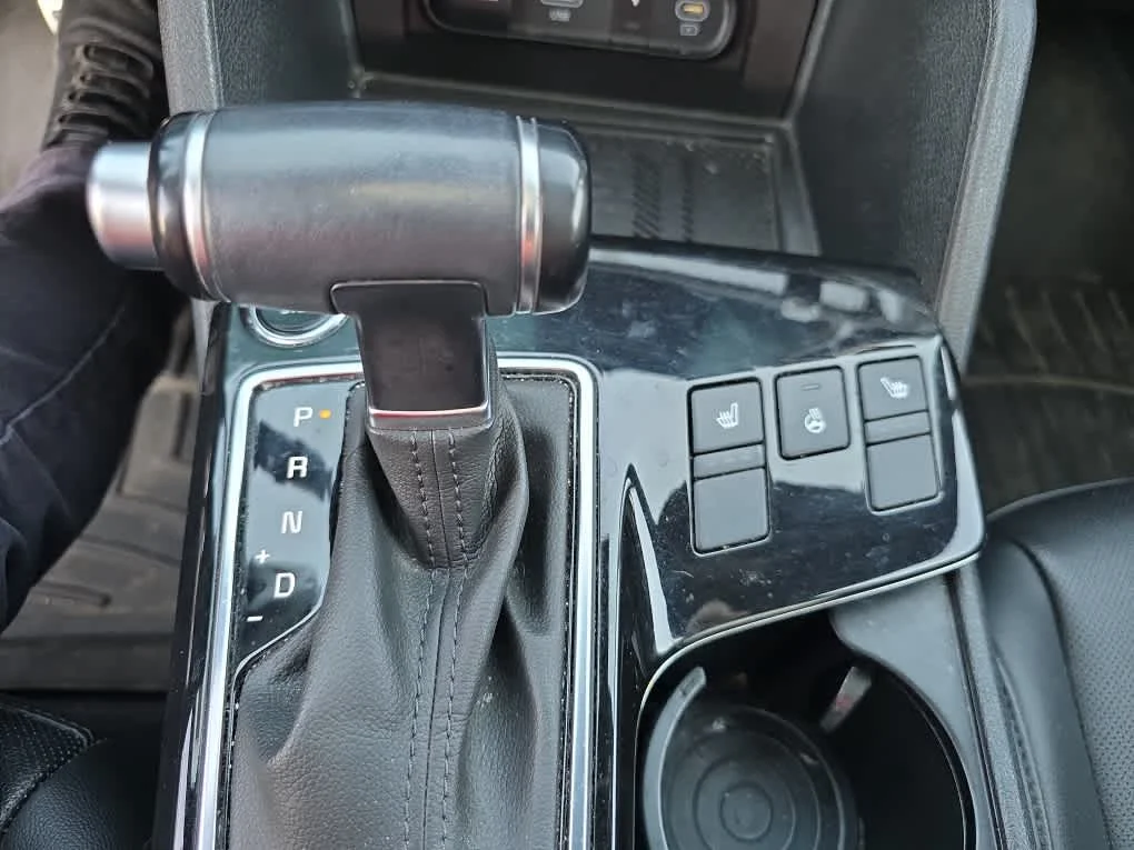 Used 2023 Wolf Gray/Ebony Black Roof Kia X-Pro image 16