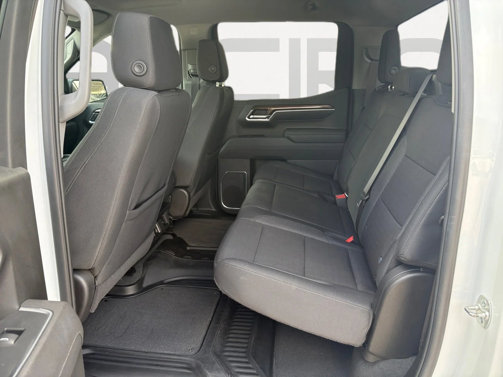 Used 2025 Summit White Chevrolet LT Trail Boss image 21