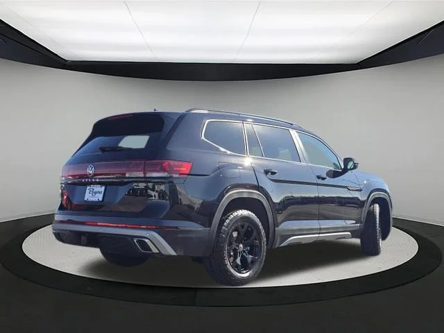 New 2026 Deep Black Pearl Volkswagen 2.0T Peak Edition image 7