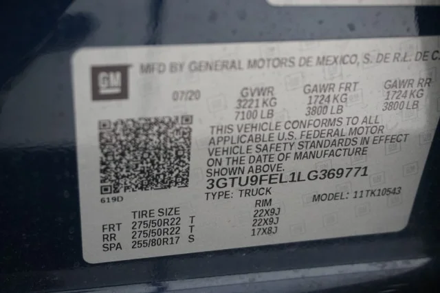 Used 2020 Dark Sky Metallic GMC Denali image 39