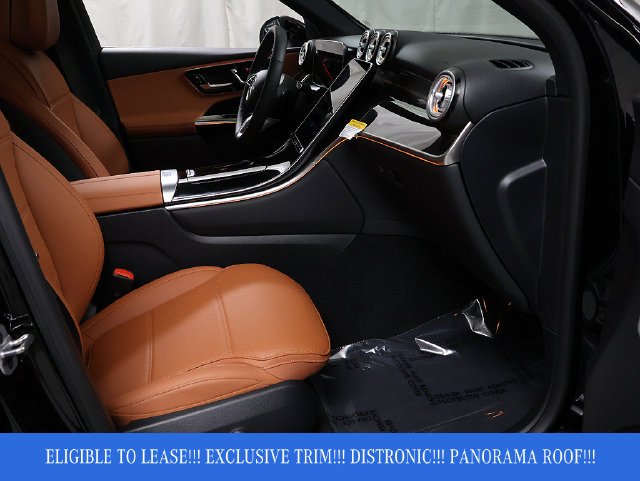 Certified Used 2026 Black Mercedes-Benz GLC 300 image 33