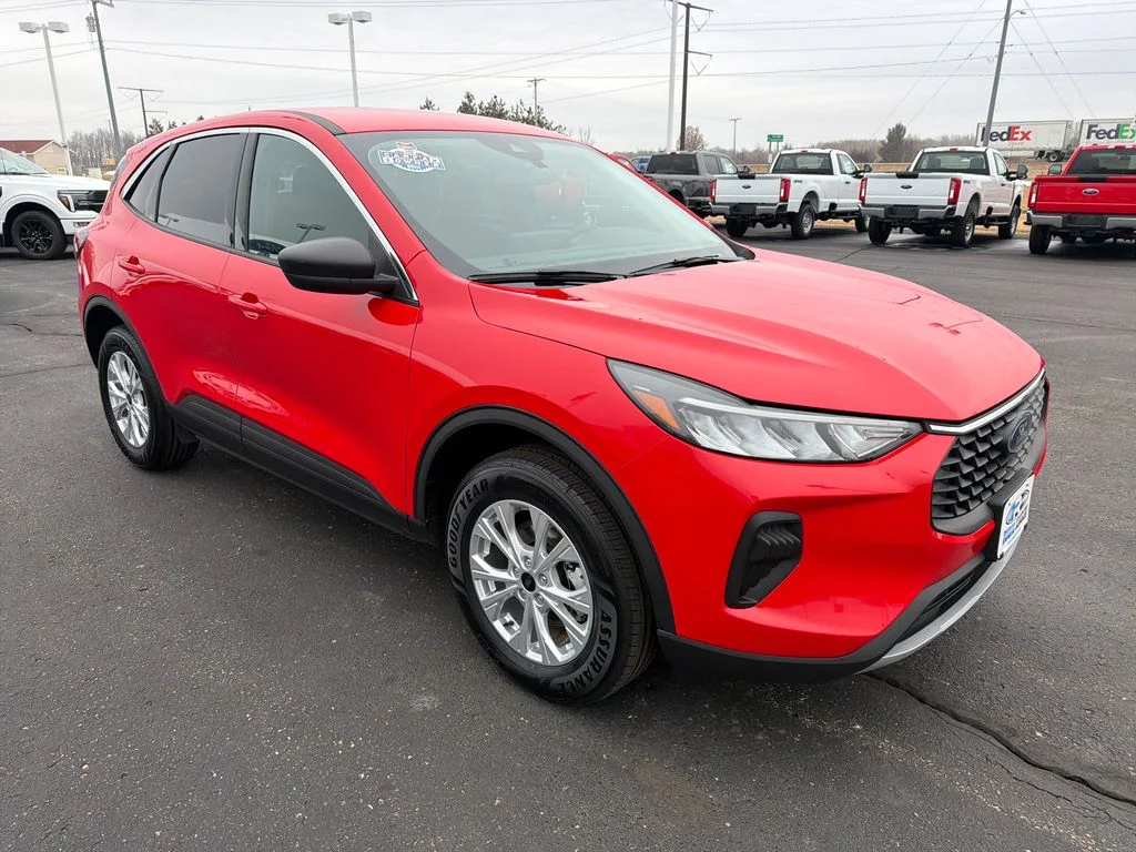 Used 2024 Red Ford Active image 7