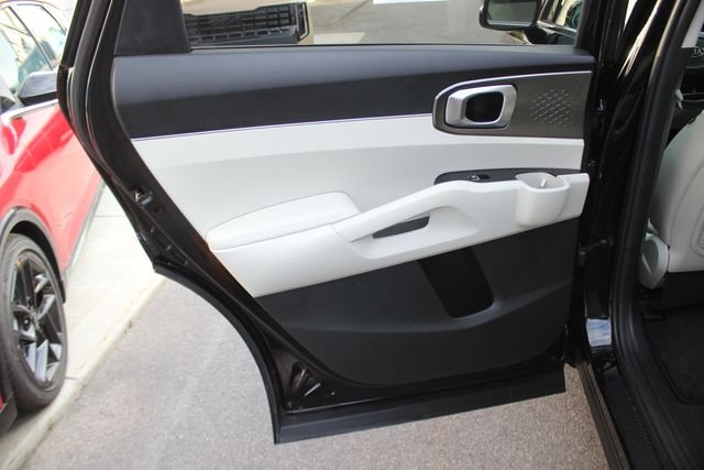 Used 2021 Black Kia S image 22