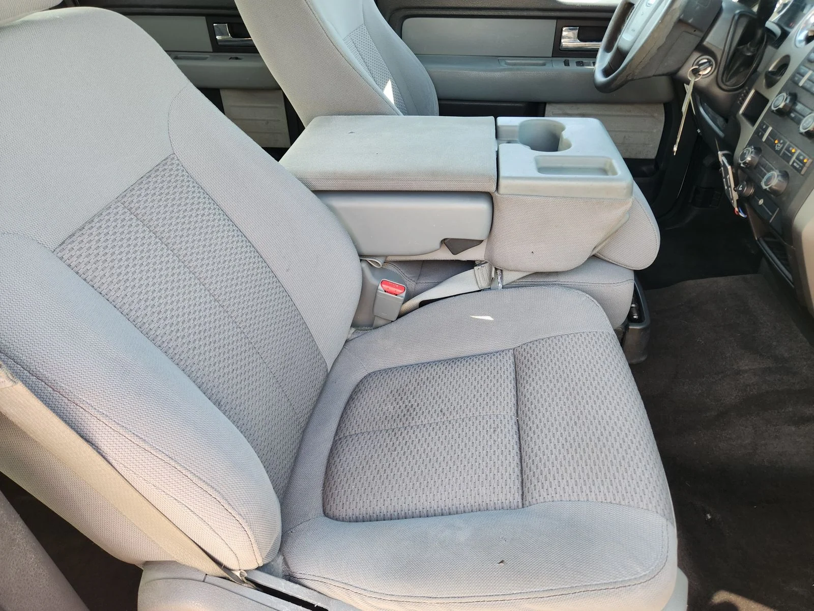 Used 2012 White Ford XLT image 13