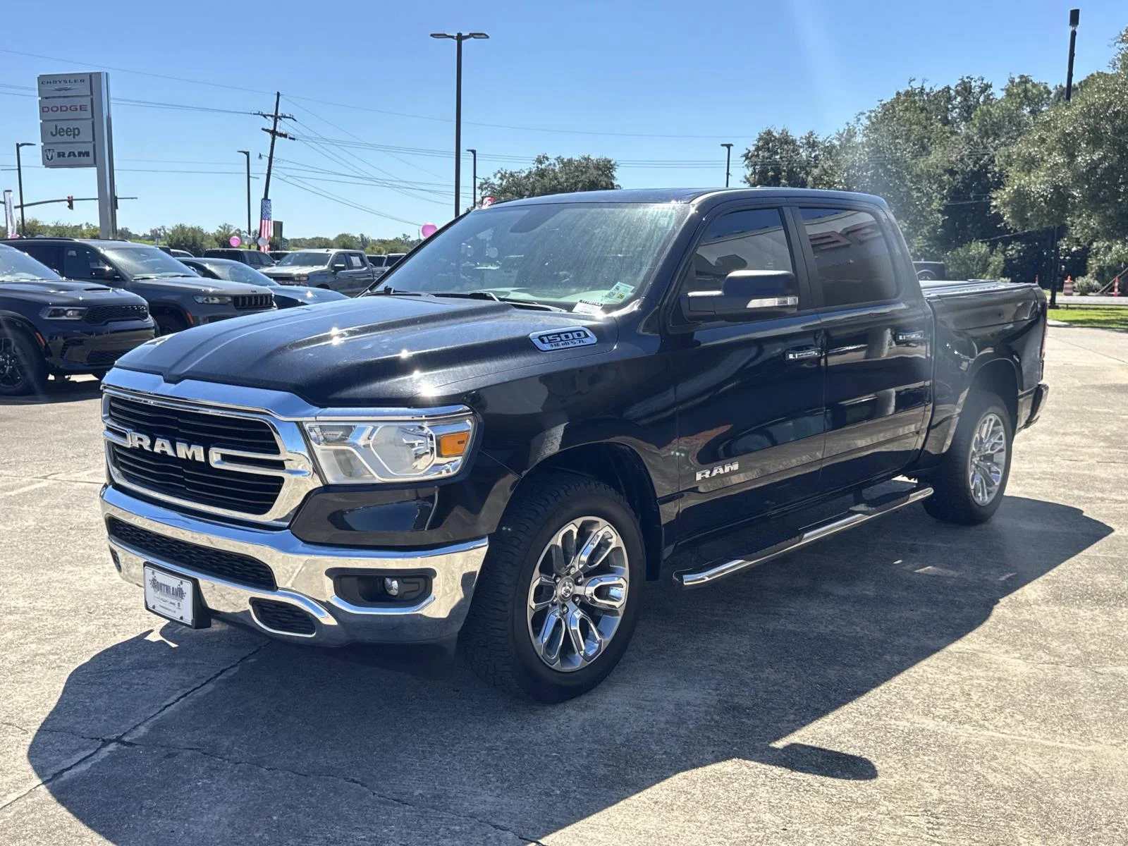 Used 2020 DIAMOND BLACK CRYSTAL PEARLCOAT Ram Lone Star image 3