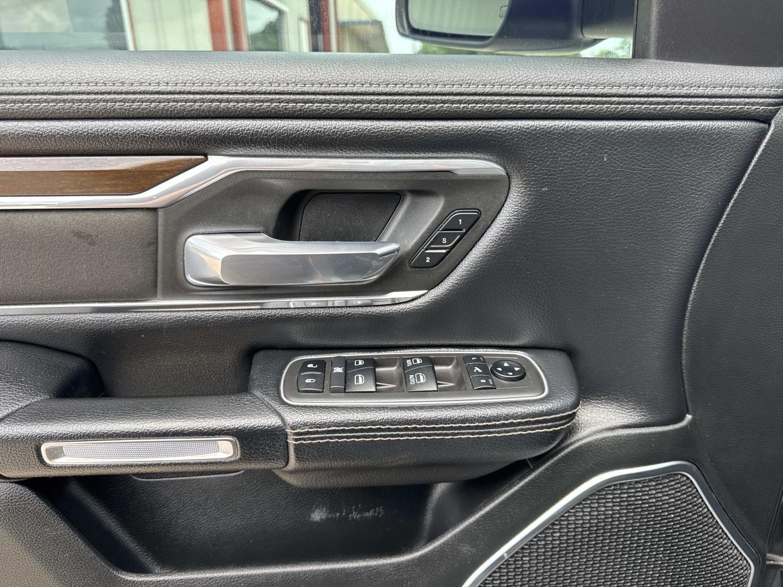 Used 2021 Billet Silver Metallic Clearcoat Ram Laramie image 20
