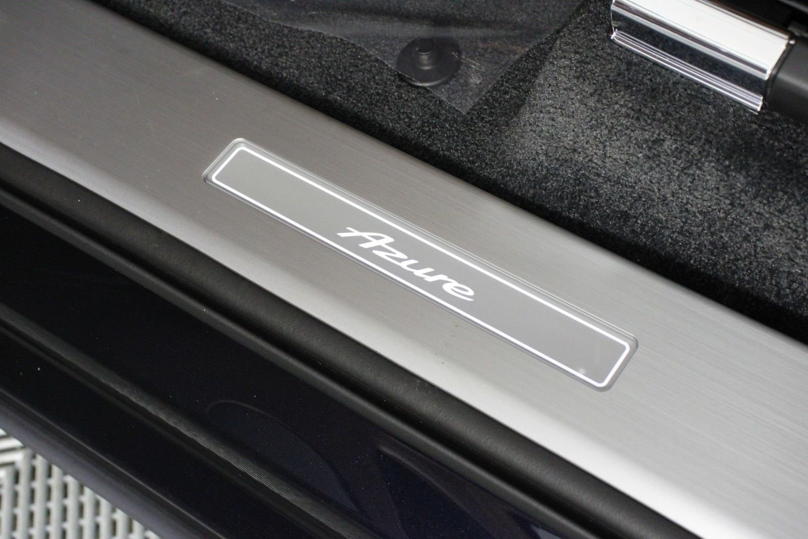 2024 Bentley Bentayga Azure - Photo 24