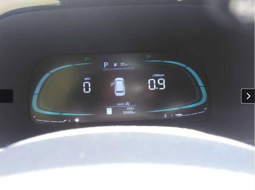 Used 2024 Moonlight Cloud Hyundai SEL 7P image 8