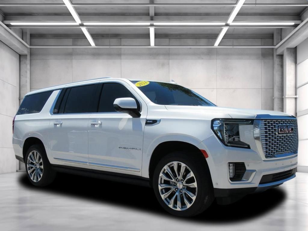 2024 GMC Yukon Denali AWD's photo