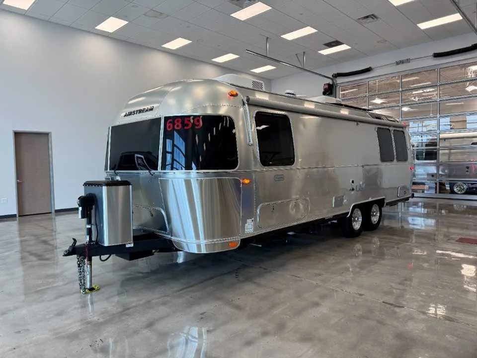 Used 2024 SILVER AIRSTREAM  image 5