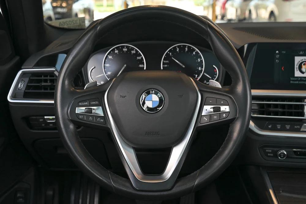 Used 2019 Black BMW 330i image 17