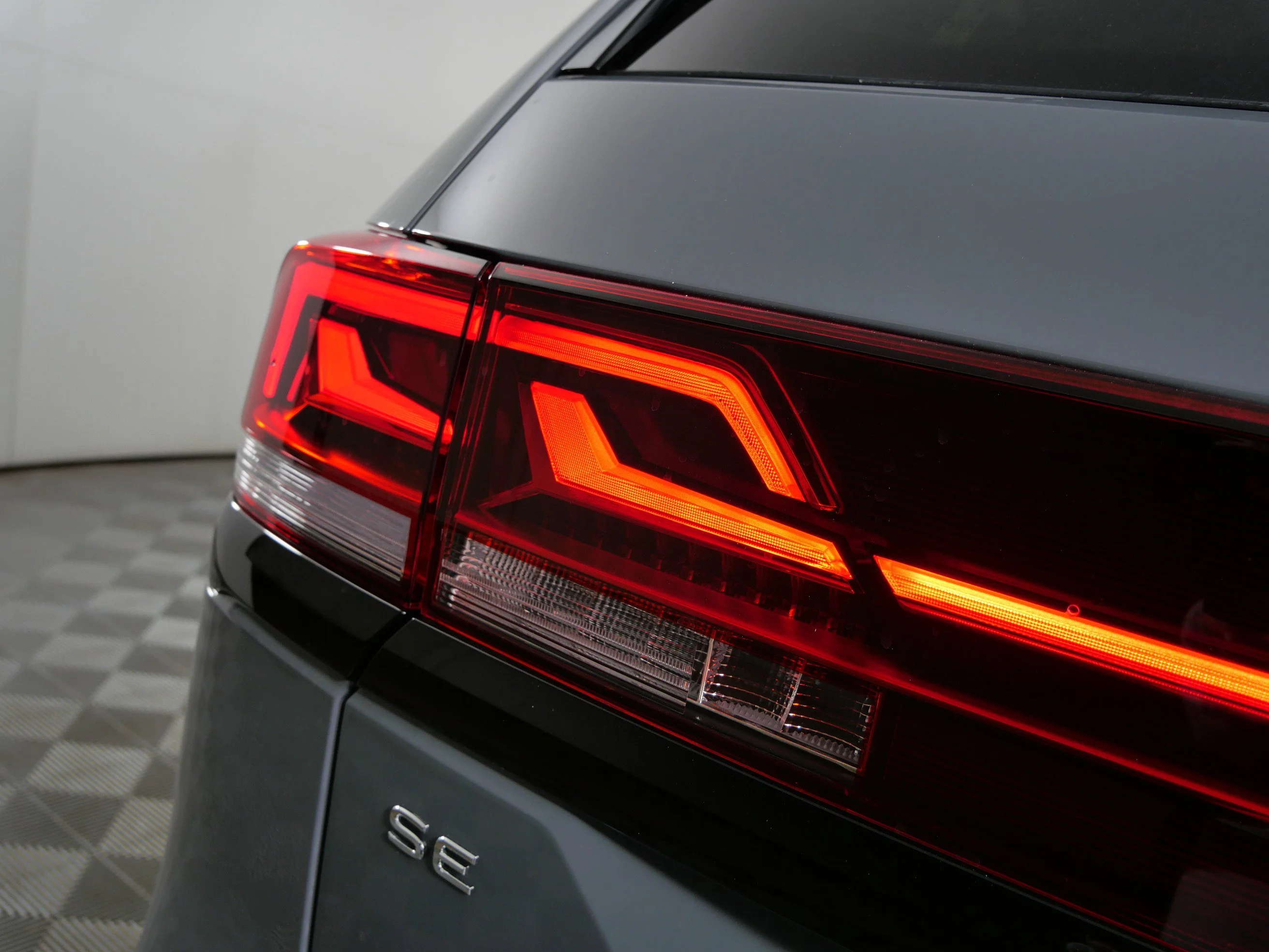 New 2026 Pure Gray Volkswagen 2.0T Peak Edition image 17