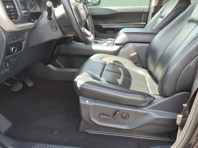 Used 2024 Black Ford XLT image 15