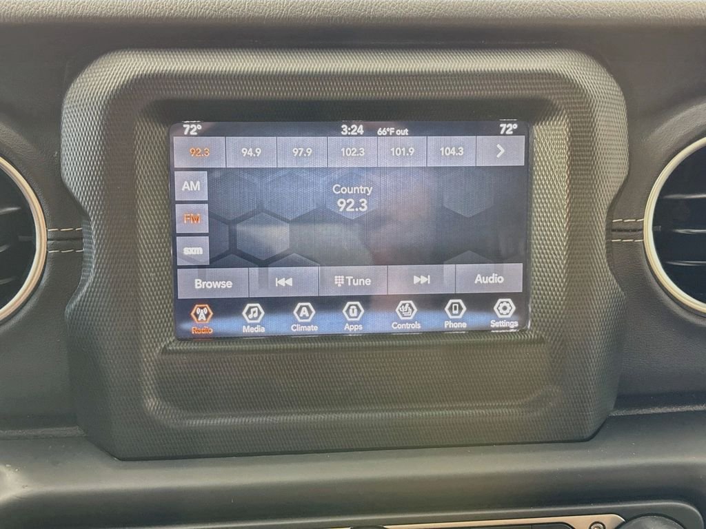 Used 2021 Gray Jeep Unlimited Sahara image 15