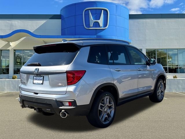 Used 2023 Lunar Silver Metallic Honda EX-L image 2