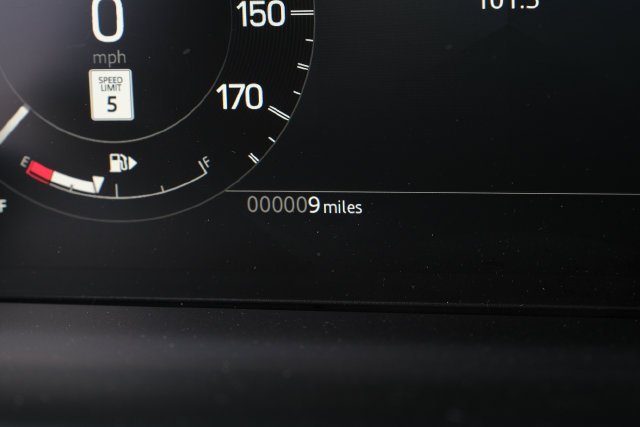 New 2026 Carpathian Grey Land Rover Landmark image 23
