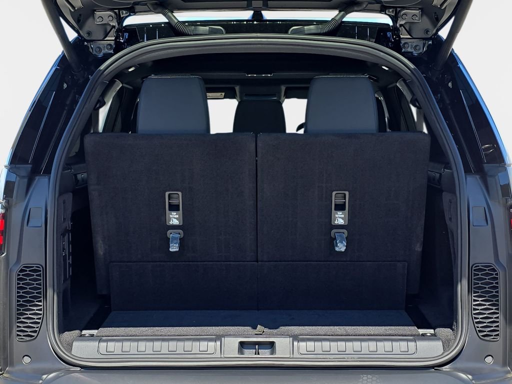 New 2026 Santorini Black Land Rover S image 15