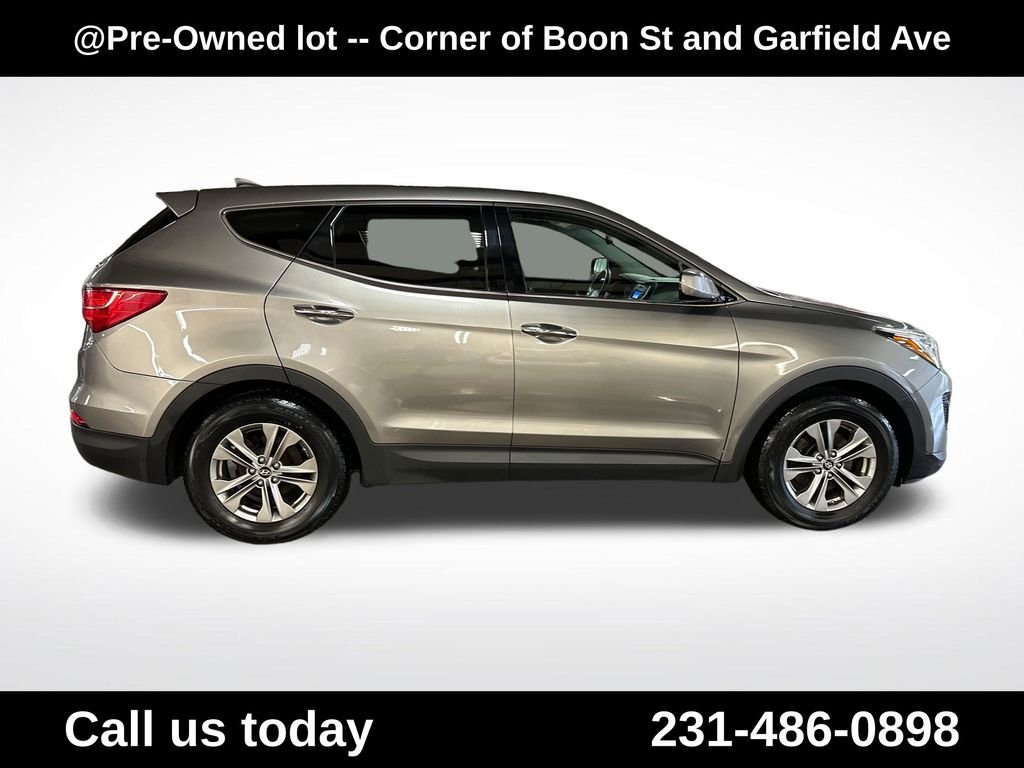 Used 2014 Gray Hyundai Base image 6
