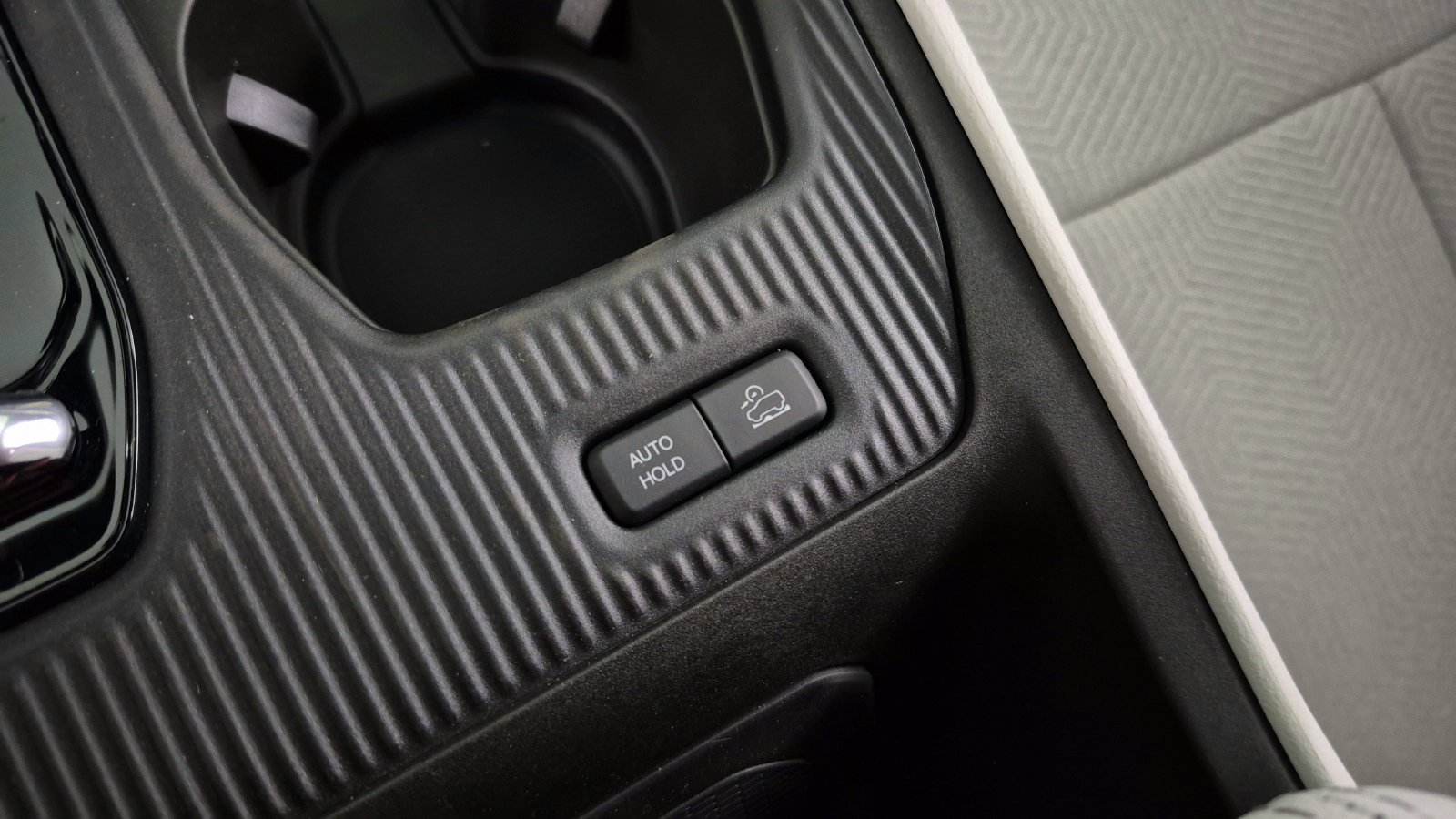 Used 2026 White Jeep Laredo image 17