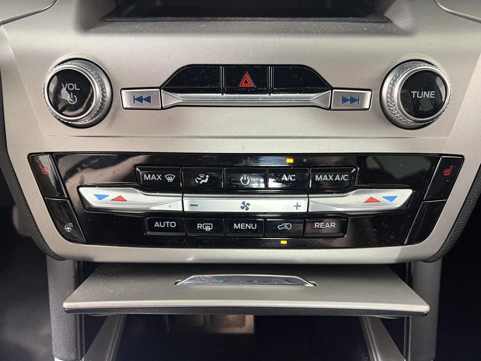 Used 2022 Stone Blue Ford XLT image 18