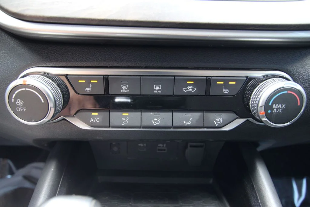 Used 2024 Gray Nissan 2.5 SV image 27