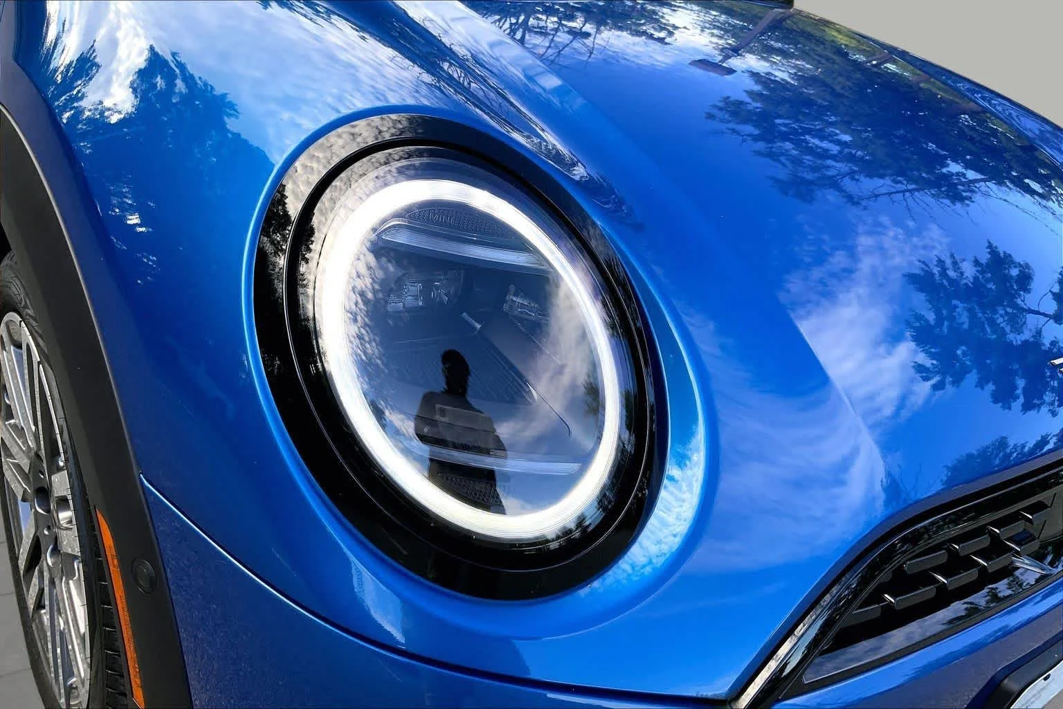 Certified Used 2026 Icy Sunshine Blue Metallic MINI Cooper image 25