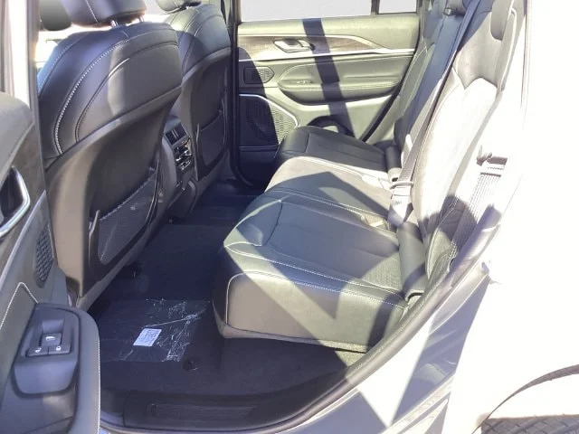 New 2027 Gray Jeep LIMITED RESERVE 4X4 image 14
