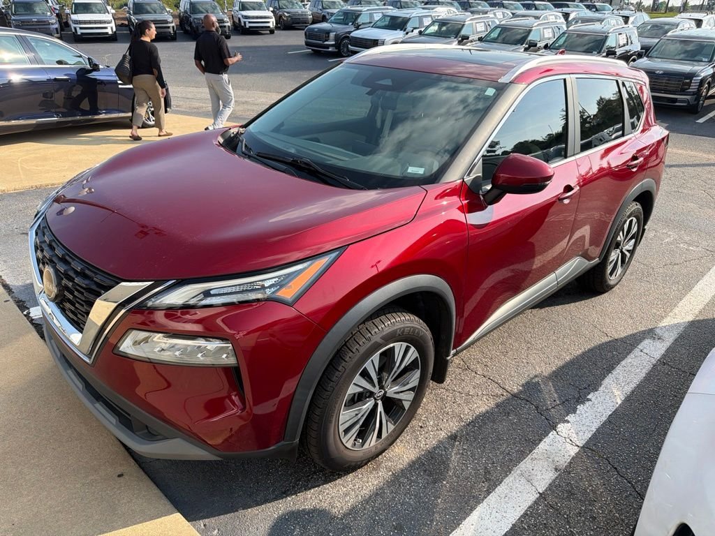 Used 2023 Red Nissan SV image 2