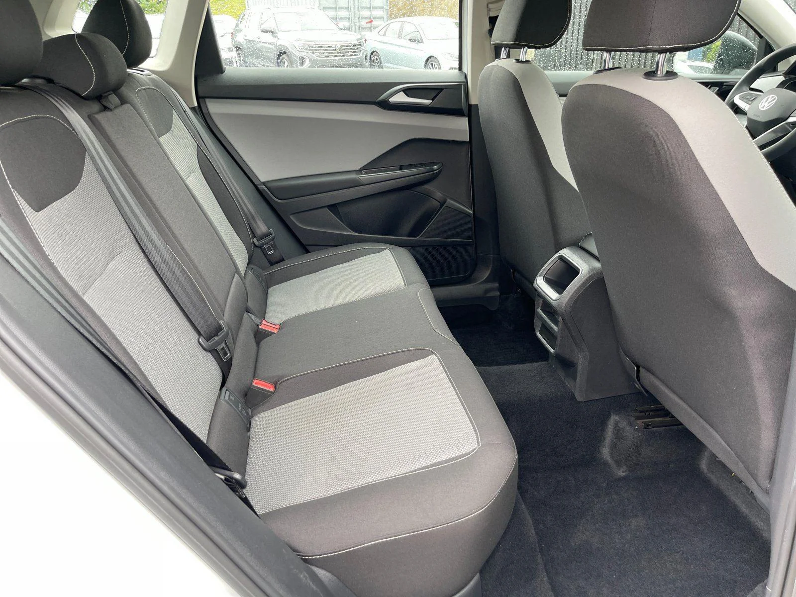 Used 2022 Pure White Volkswagen S image 35