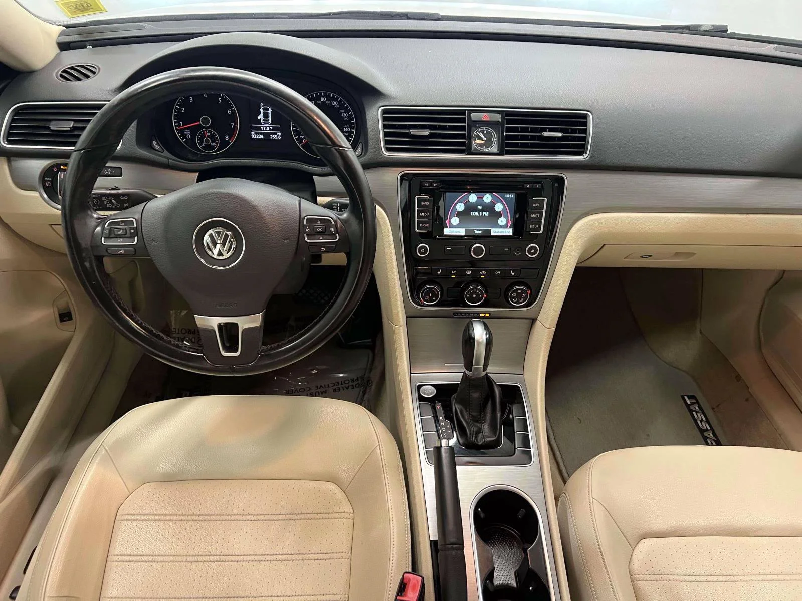Used 2015 Candy White Volkswagen 1.8T SE image 13