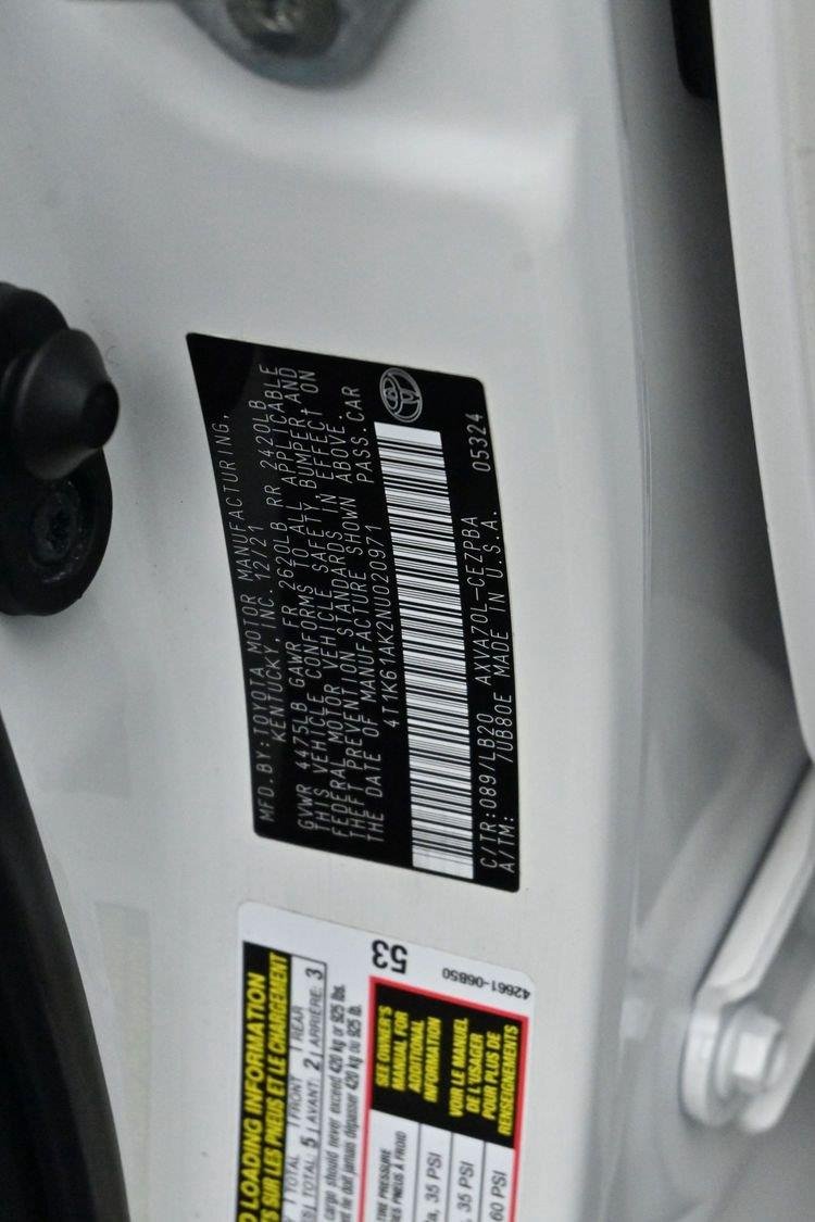 Used 2022 Wind Chill Pearl Toyota XSE image 40