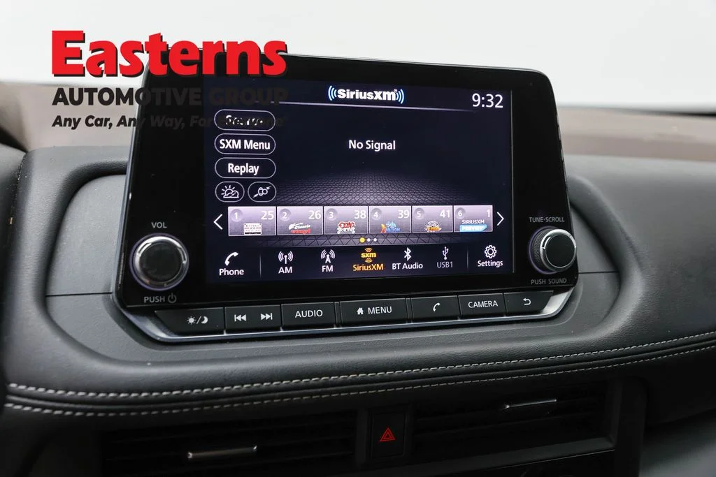 Used 2023 Blue Nissan S image 19