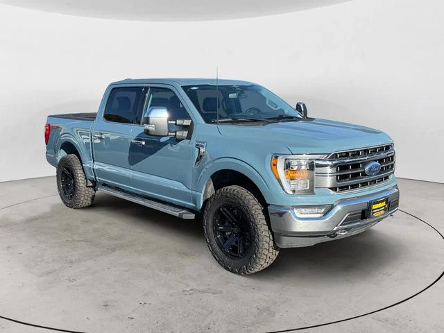 Used 2023 Blue Ford Lariat image 4