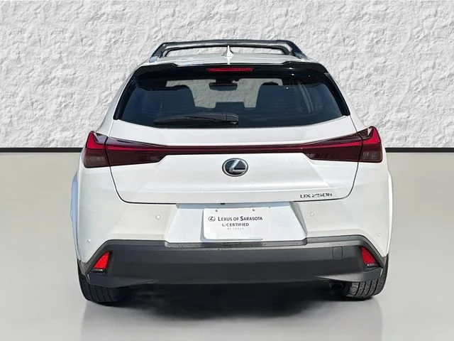 Used 2023 White Pearl Lexus UX 250h Premium image 4