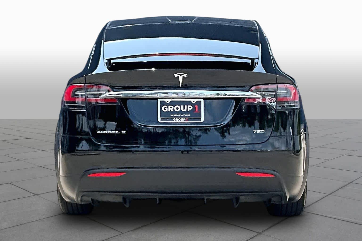 Pre-Owned 2018 Tesla Model X 75D