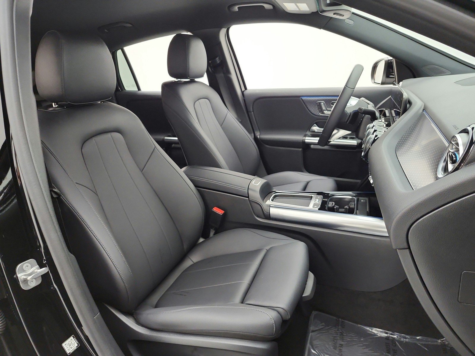 Certified Used 2026 Night Black Mercedes-Benz GLA 250 SUV image 18