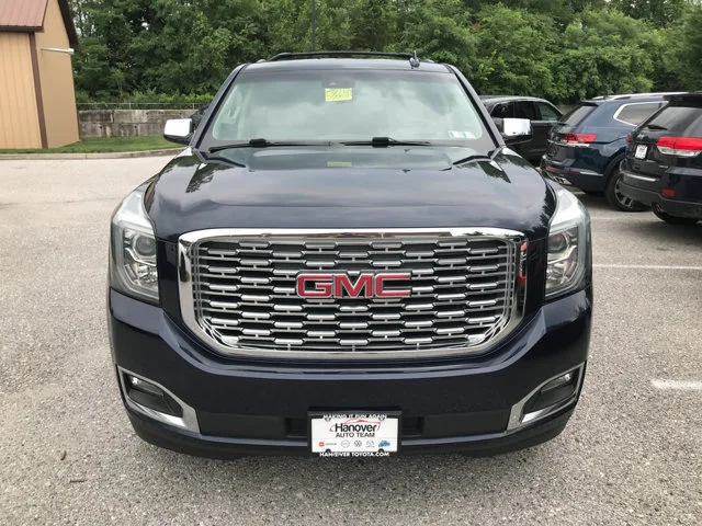 Used 2018 Dark Sapphire Blue Metallic GMC Denali image 3