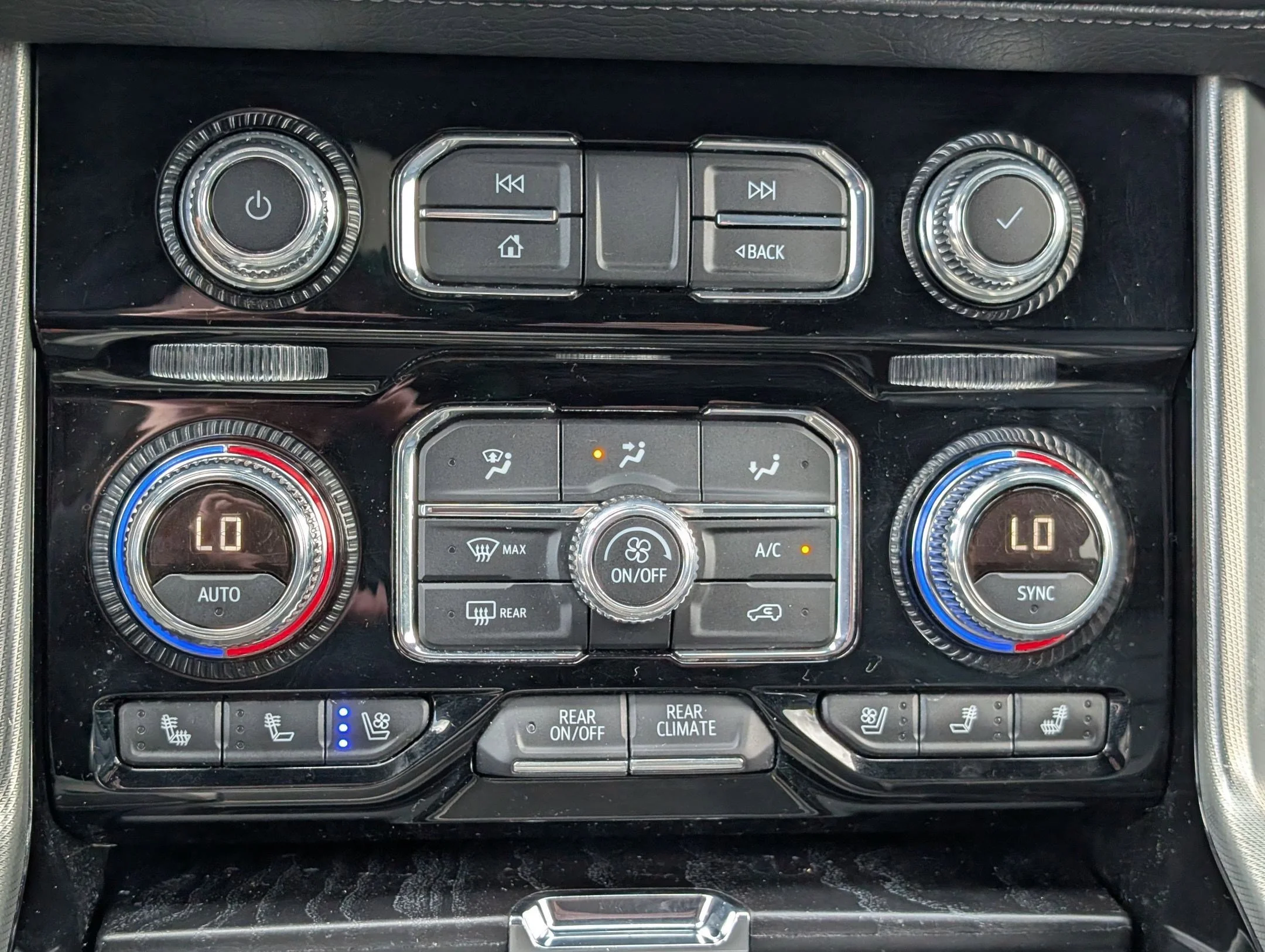 2021 GMC Yukon XL Denali - Photo 22