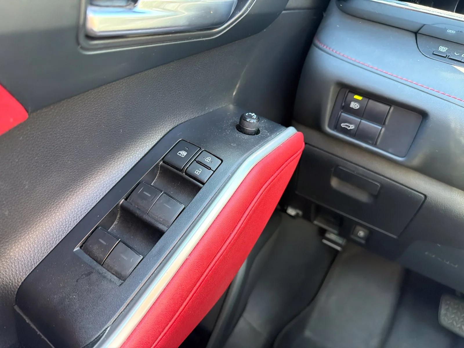 Used 2021 Silver Toyota XSE image 18