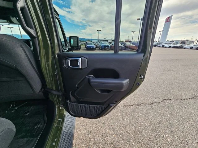 Used 2024 Green Clearcoat Jeep Sport S image 24